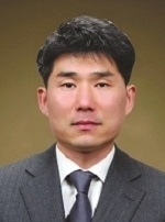 신현범 공인노무사·세무사