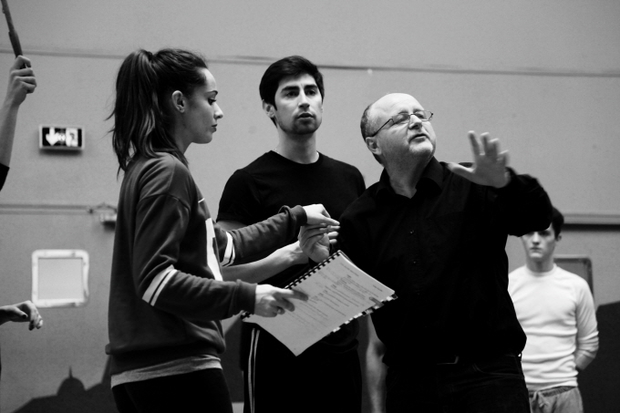 연출 프랑수아 슈케 및 배우 리허설 中(사진제공=㈜마스트엔터테인먼트)