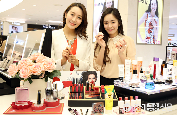 롯데면세점은 새봄을 맞아 2월 26일부터 4월 14일까지 다채로운 이벤트를 진행한다. <사진제공=롯데면세점>