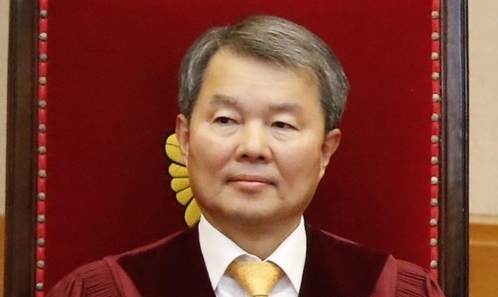 (이진성 헌법재판관=연합뉴스 제공)