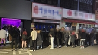[포토뉴스] '위드코로나 중단 앞둔 강남거리는 불야성'...오늘 부터 방역 재강화