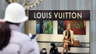 루이비통, 국내 시내면세점 매장 철수...중국 보따리상 브랜드 훼손 우려