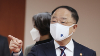 홍남기 “오미크론에도 경제회복 흐름…대내외 불확실성 주의해야”