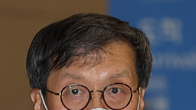 이창용 “금리 시그널로 가계부채 잡아야…물가 전개양상 살필 것”