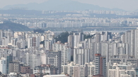 주택시장 거래절벽 심화...금리 인상·집값 하락 우려 아파트 '원정매입'도 줄어