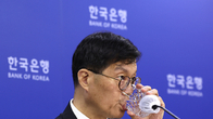 한은, 오늘 기준금리 0.25%p 인상 가능성…빅스텝은 어려울 듯