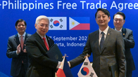 尹, 필리핀과 FTA 체결서명…