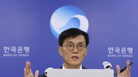 이변은 없었다...‘가계대출 증가’ 우려에 기준금리 연 3.5% 동결