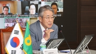 [포토뉴스] 농협 강호동 회장, 해외사무소장들과 화상회의 개최
