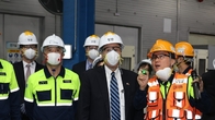 골드버그 주한 美 대사, 포스코퓨처엠 포항 인조흑연 음극재 공장 방문