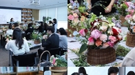 율촌, 꽃바구니에 채운 가족사랑…‘어버이날 카네이션’ 원데이 클래스