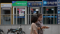 국내 은행, 1분기 6.9조 순이익 수확…금리 인하에도 끄떡 없다