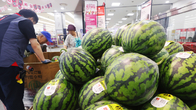 “수박 한 통 2만6천원 돌파”…기록적 폭염에 밥상물가 ‘들썩’