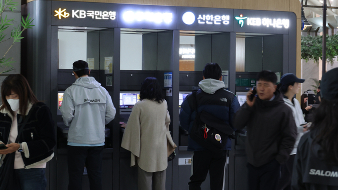 금융지주 회장 ‘셀프 연임’ 제동…김현정 의원 법안 발의