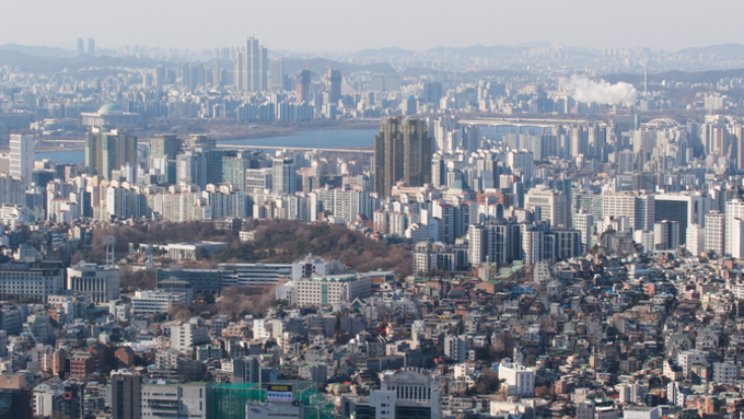 [심층] 토허제, 집값 눌렀지만 수요는 이동했다…성수·반포 ‘풍선효과’