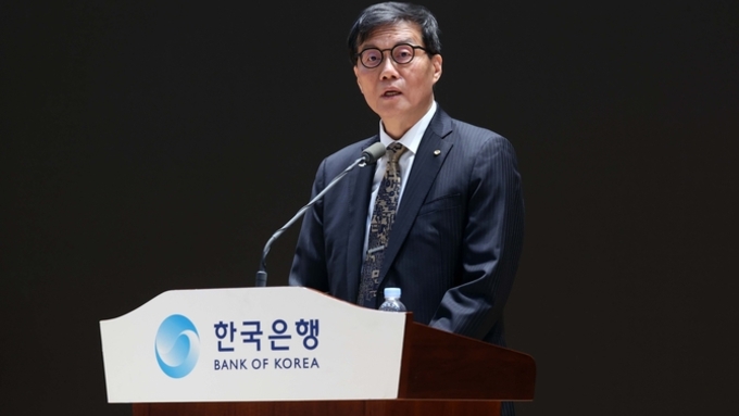 [이슈체크] “금리만으로는 한계”…이창용이 남긴 4년의 결론