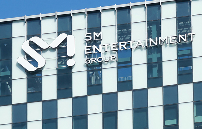 카카오, SM엔터테인먼트 공개매수 목표 물량 35% 넘겼다