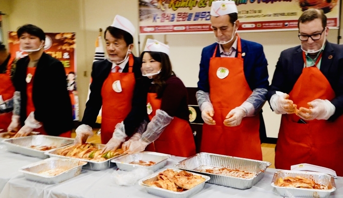 CJ제일제당, 美 버지니아주 '김치의 날' 비비고 제품 후원